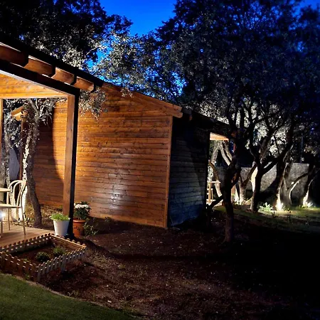 Casa Rural De Rafael Cabanas De Madera Venturada Exterior photo